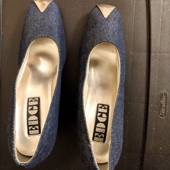 Shoes - Picture 3 of 3